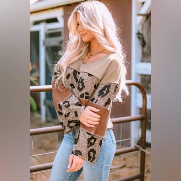 Break It Up Pullover - Picture 2 of 13